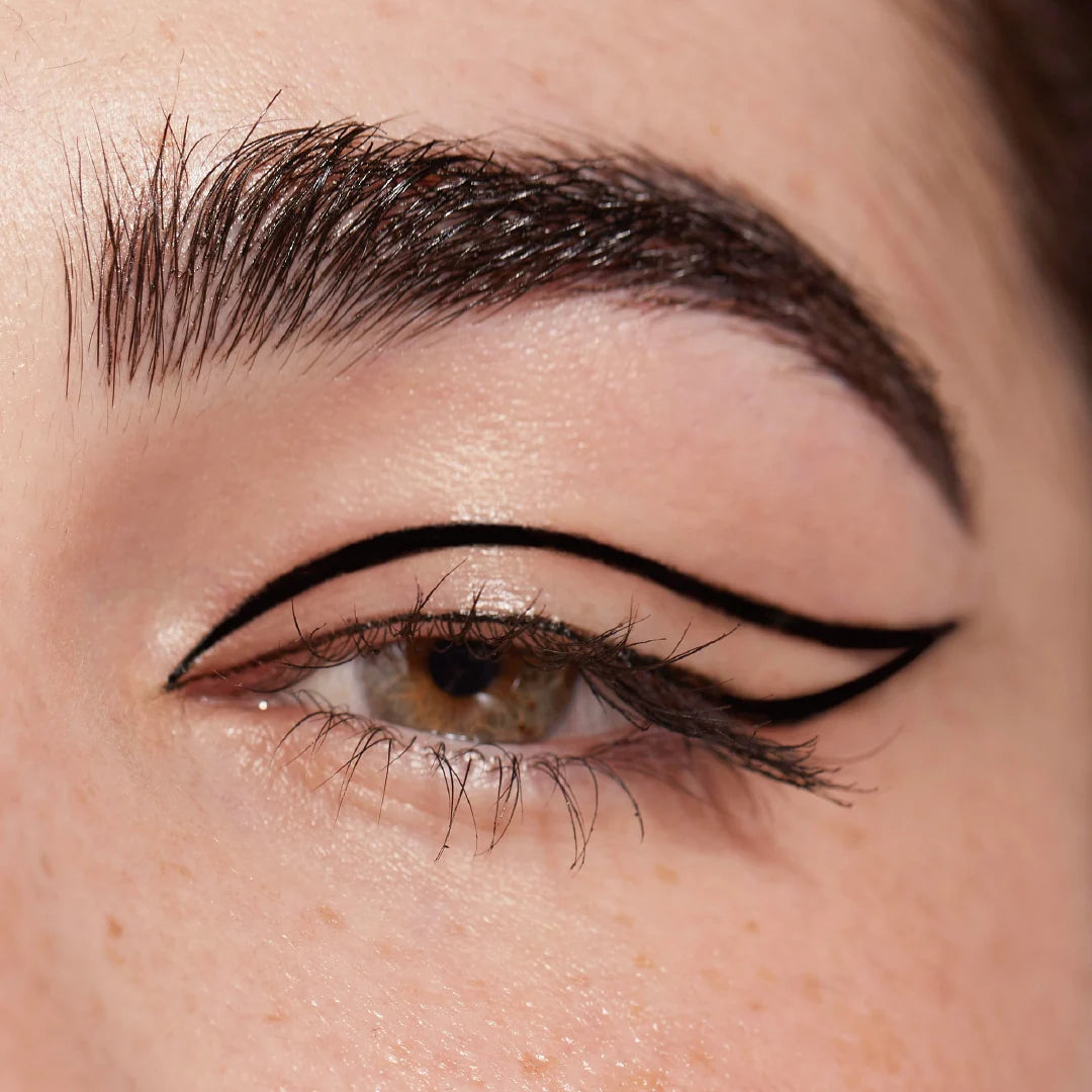 Flawless Liquid Eyeliner