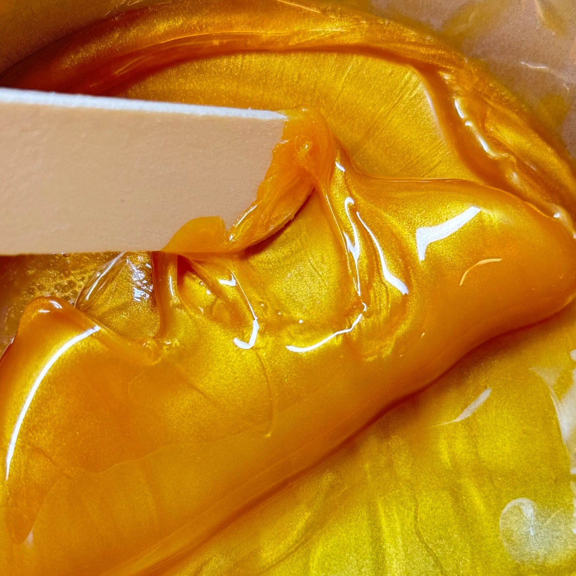 Golden Wax Maxymova · Perlas de Cera Elástica 1 kg